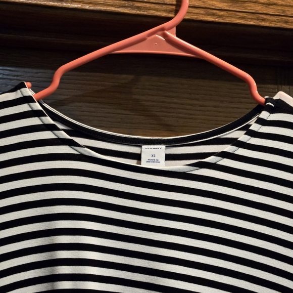Old Navy, Women's size XSmall, Dressy, Black and White, Never Worn, Rayon - Picture 4 of 7